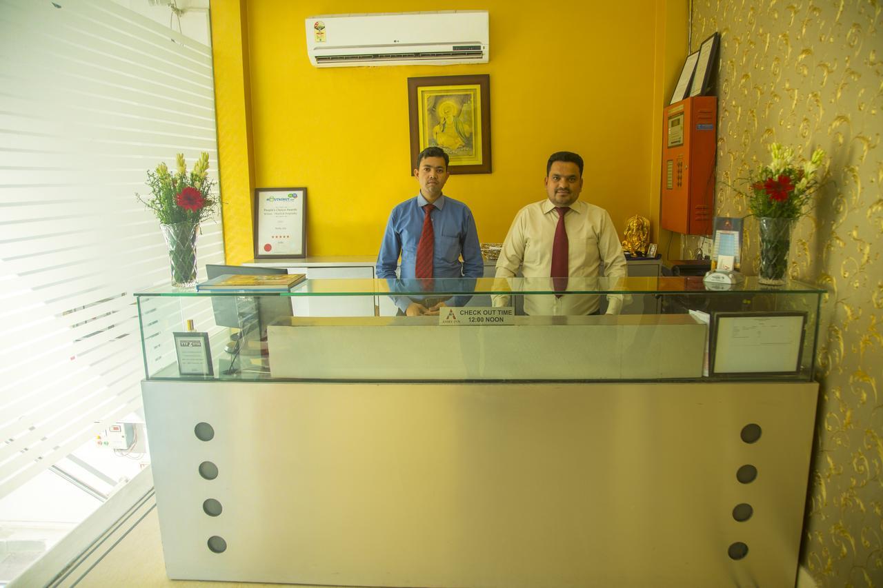 Hotel Amby Inn New Delhi Eksteriør bilde