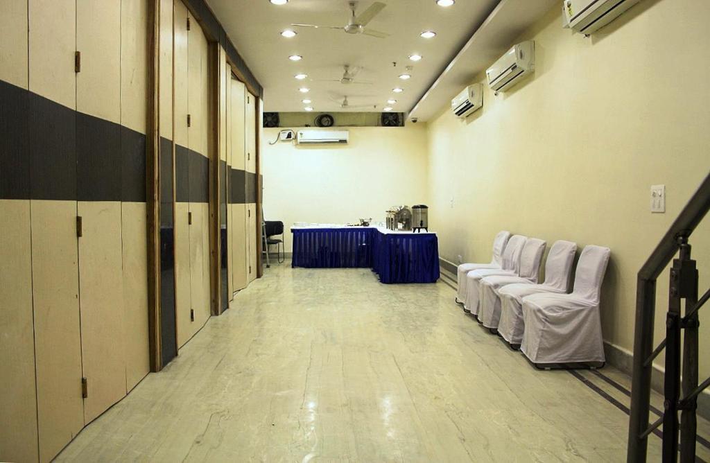 Hotel Amby Inn New Delhi Eksteriør bilde
